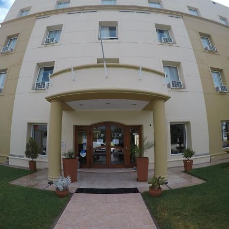 Hotel Del Centro Aimogasta Bagian luar foto