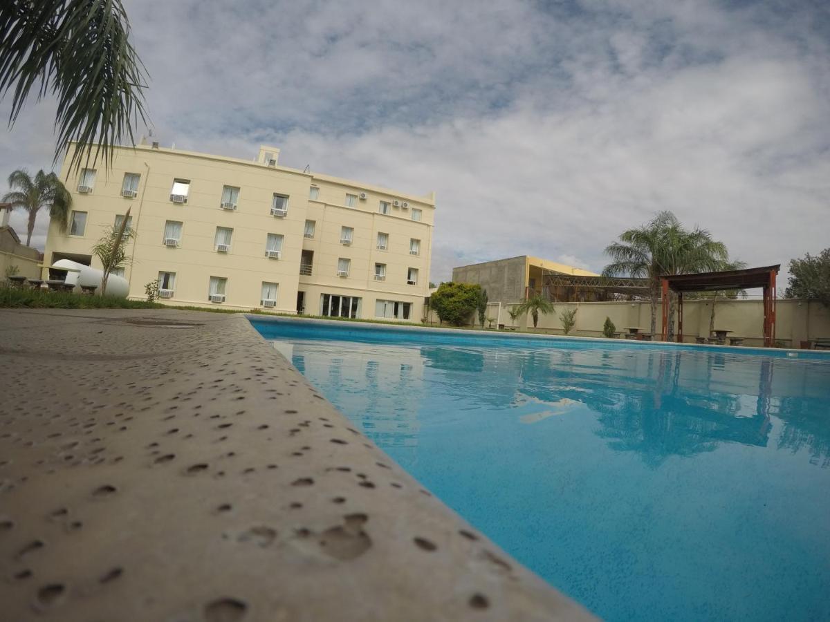 Hotel Del Centro Aimogasta Bagian luar foto
