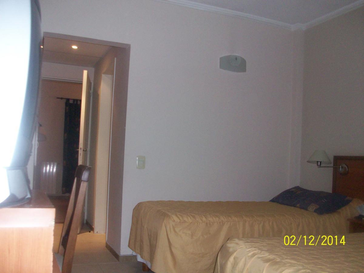 Hotel Del Centro Aimogasta Bagian luar foto