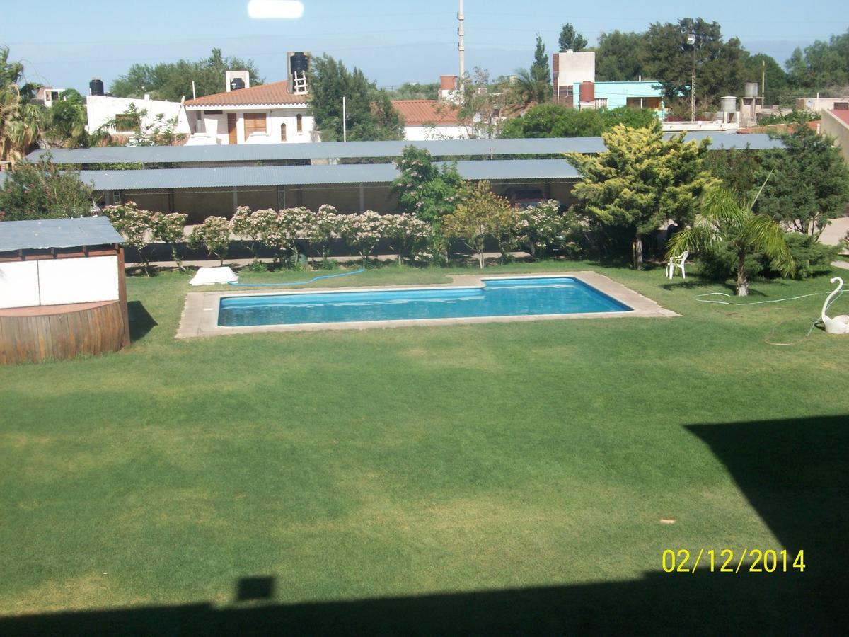 Hotel Del Centro Aimogasta Bagian luar foto
