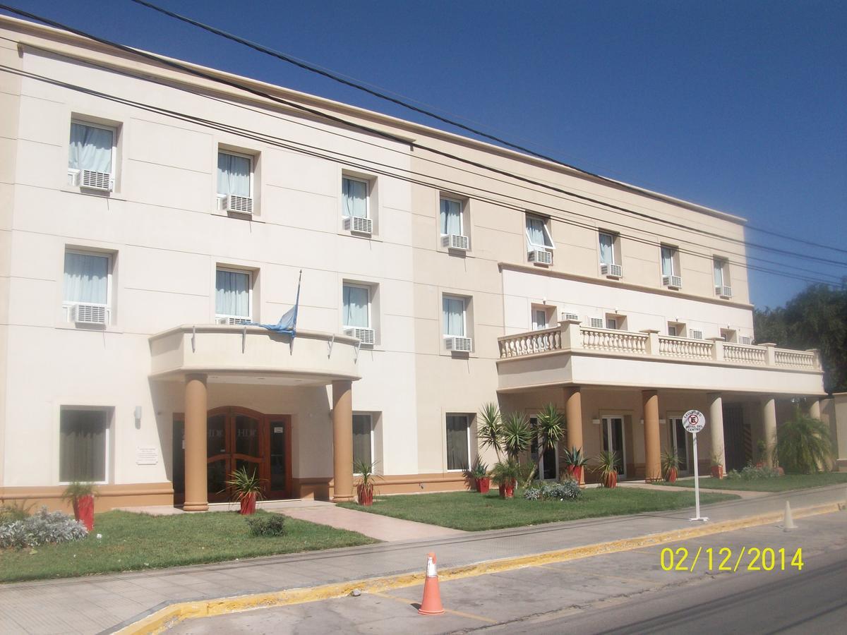 Hotel Del Centro Aimogasta Bagian luar foto